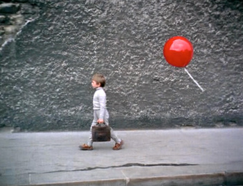 Preview of FRENCH LESSON:  The Red Balloon (Smartboard)