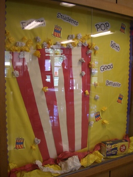 Popcorn Display Case by Desiree Engelkens | Teachers Pay Teachers